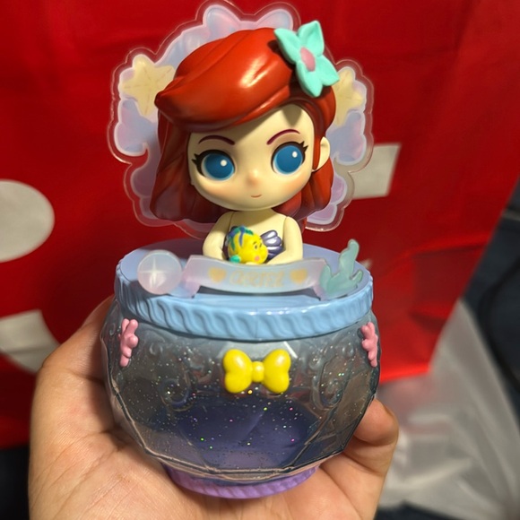 Disney princess blind box from Miniso - Picture 1 of 3
